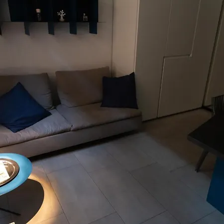 Blue And Cozy Apartment, Via Acri